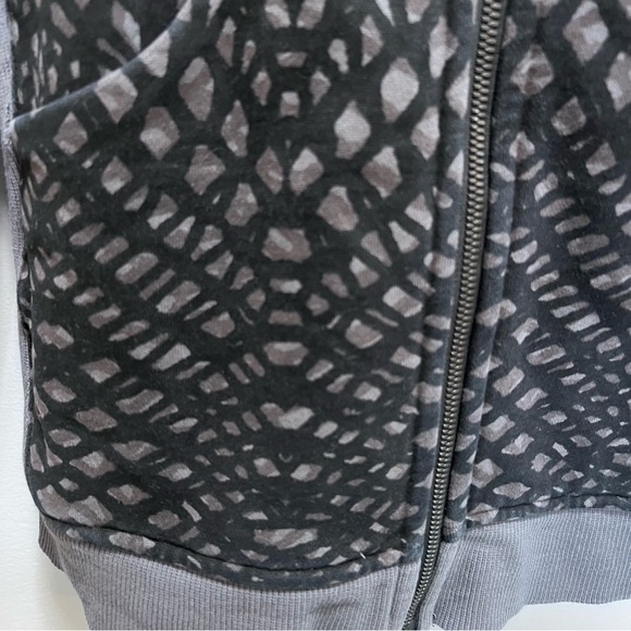 Lululemon Scuba Hoodie III Black Gray Full Zip Cotton Fleece Size 4 - Picture 5 of 12